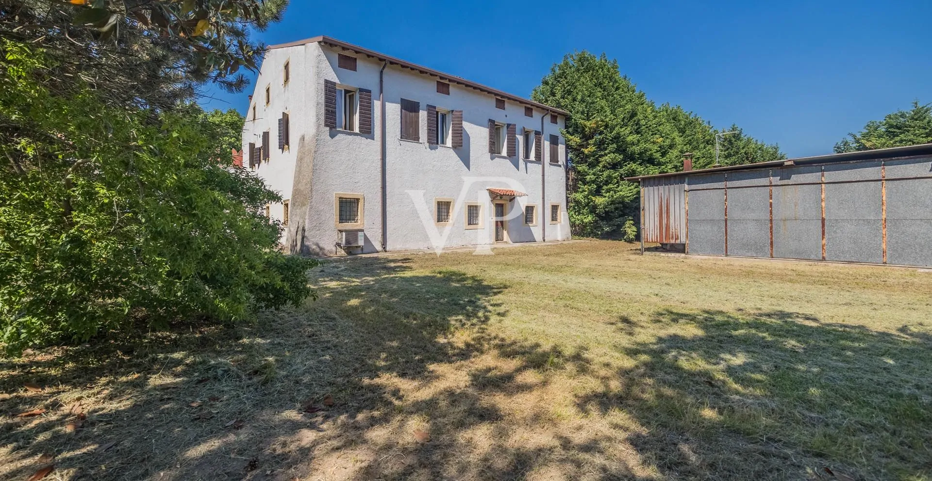 Ertragssicheres Anwesen mit Entwicklungschance