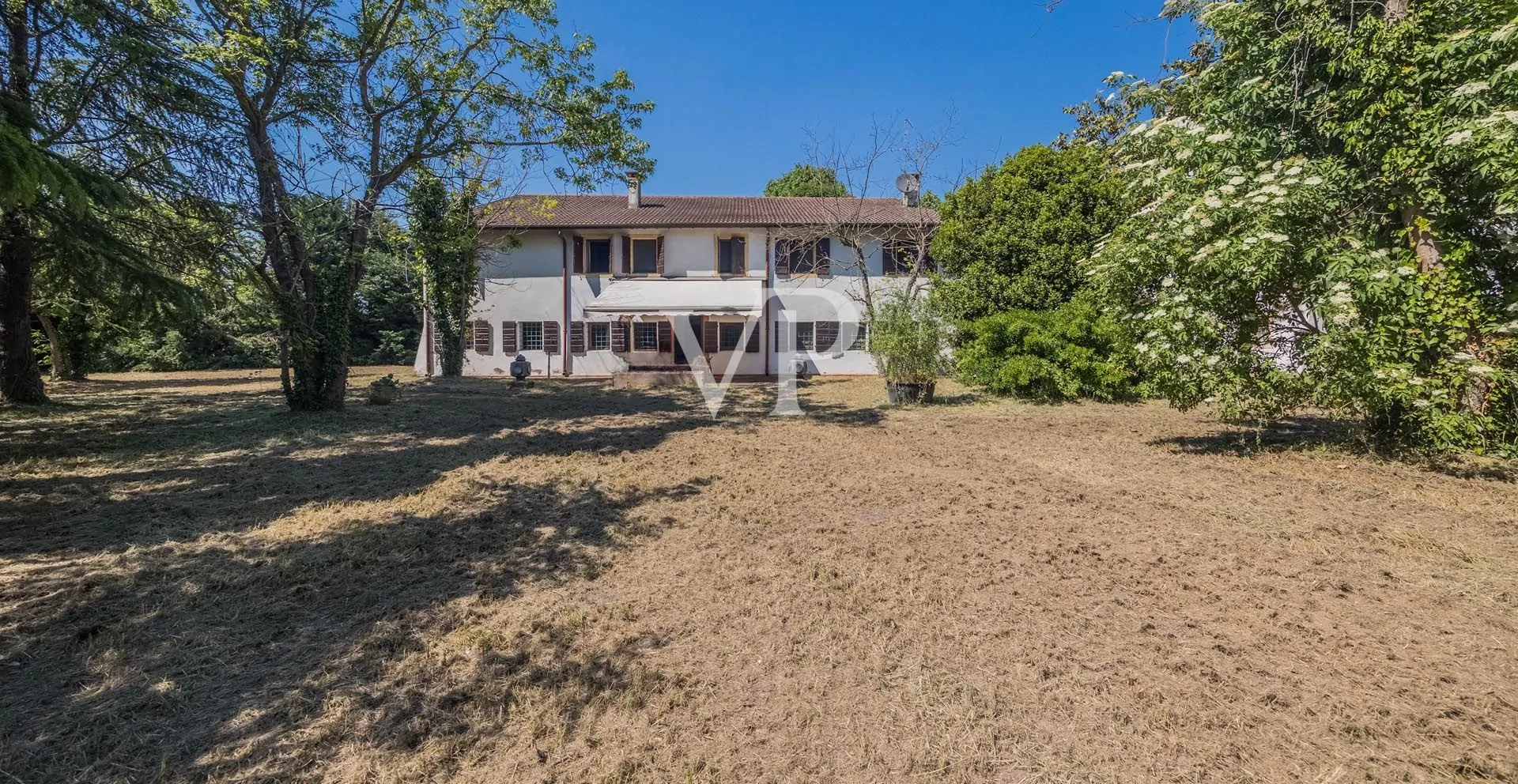 Ertragssicheres Anwesen mit Entwicklungschance