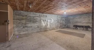 von_poll_real_estate_property_IT254152143_image_36