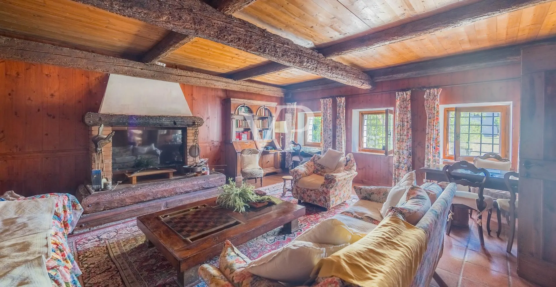 Ertragssicheres Anwesen mit Entwicklungschance