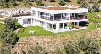 von_poll_real_estate_property_IT254922179_image_1