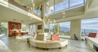 von_poll_real_estate_property_IT254922179_image_0