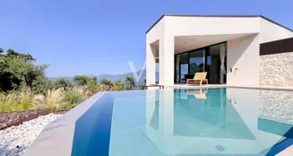 von_poll_real_estate_property_IT254152254_image_0