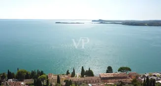 von_poll_real_estate_property_IT254922270_image_1