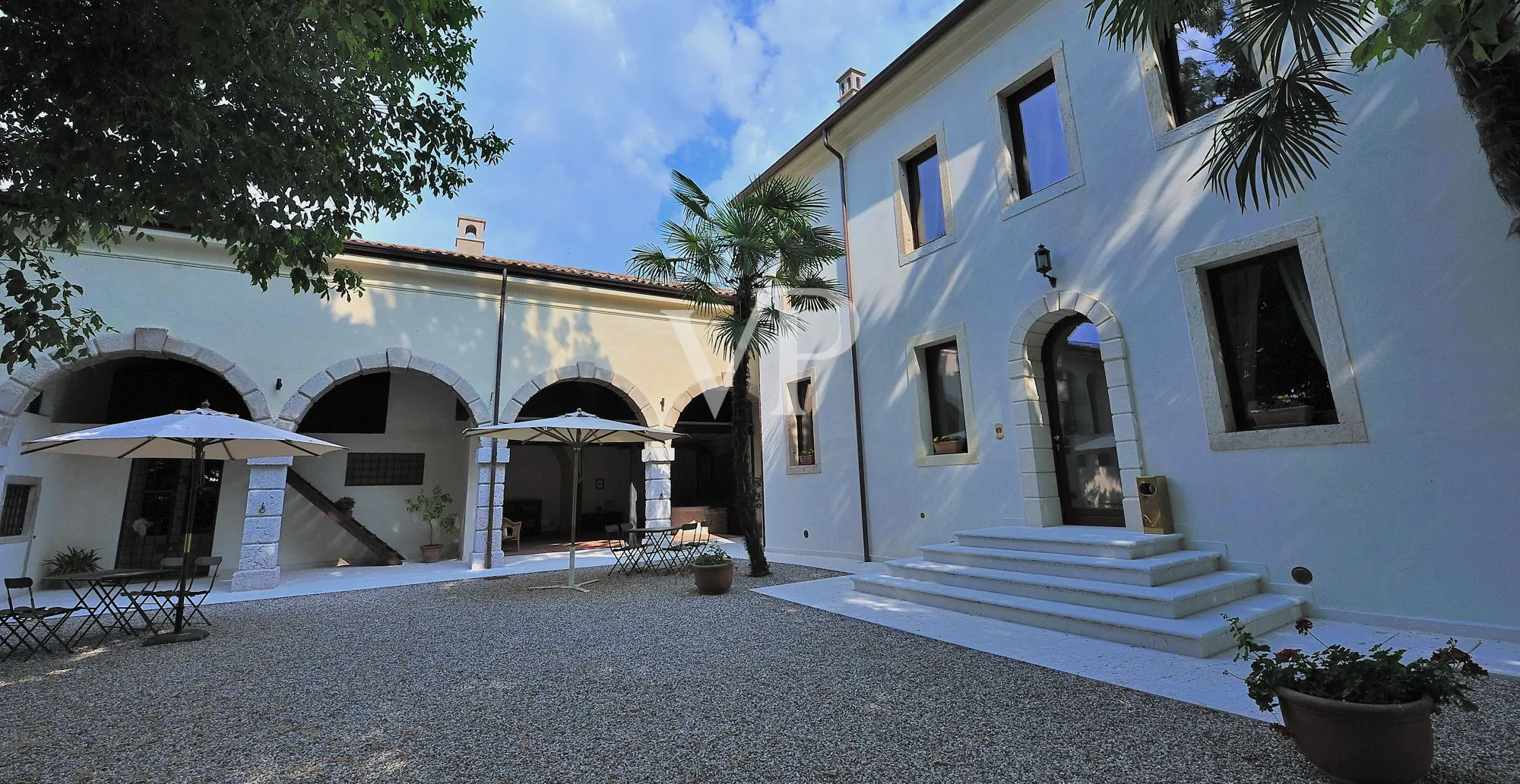 Freistehende Villa + B&B in Costermano del Garda