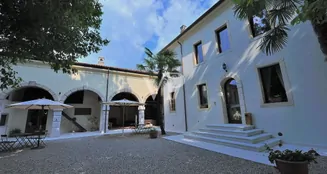 von_poll_real_estate_property_IT254152293_image_3