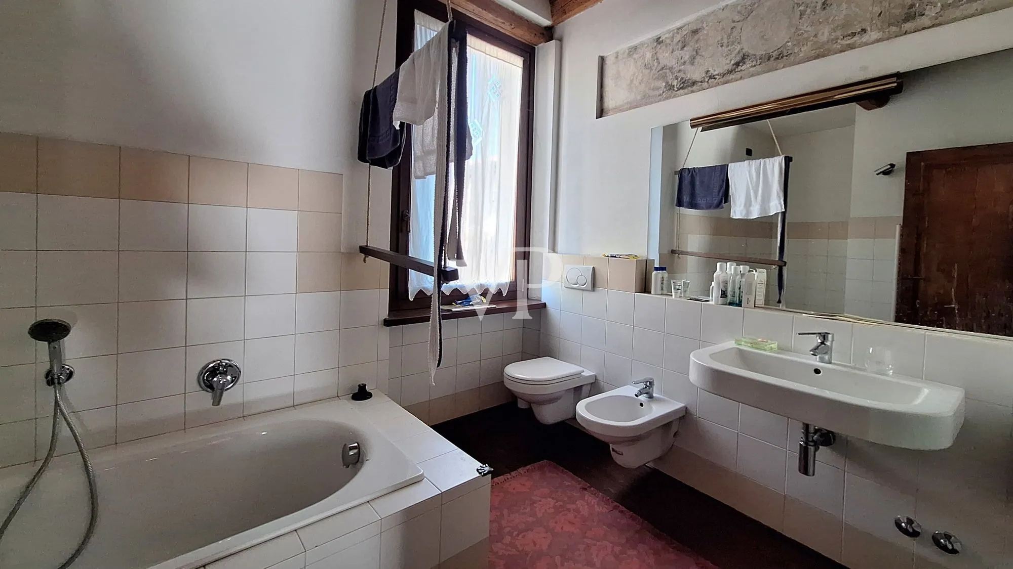 Detached villa + B&B in Costermano del Garda