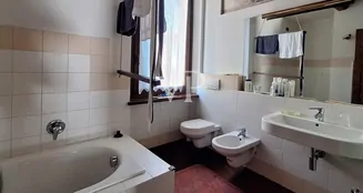 von_poll_real_estate_property_IT254152293_image_20