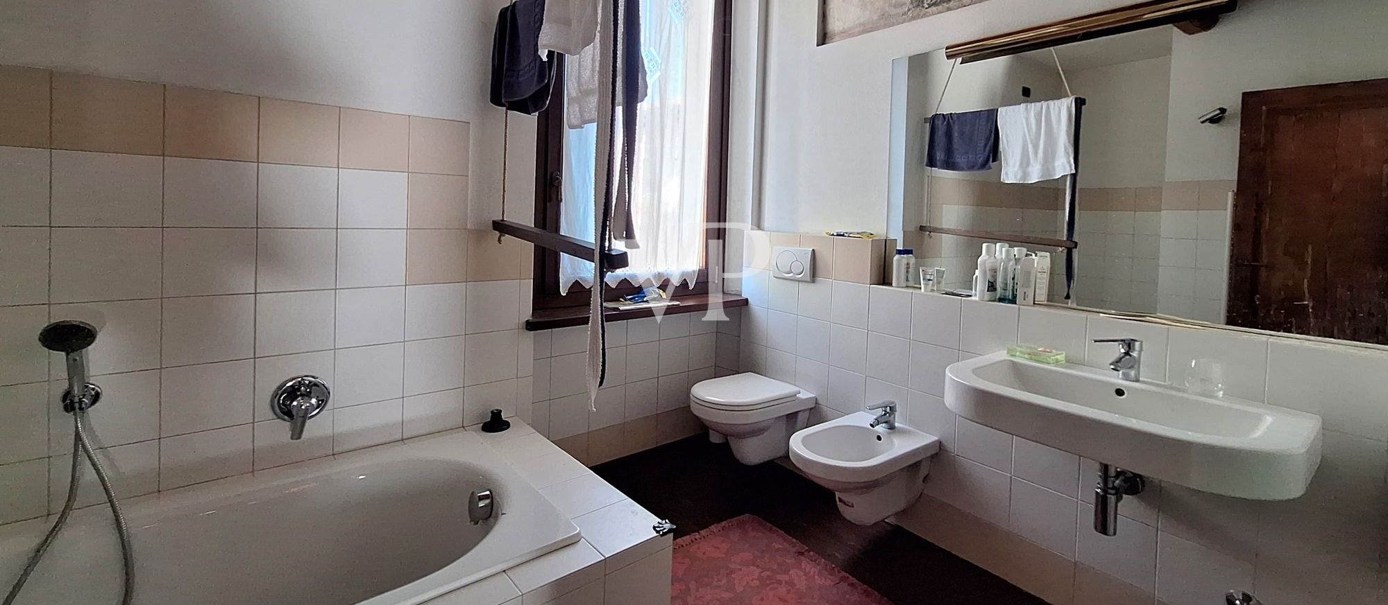 Detached villa + B&B in Costermano del Garda