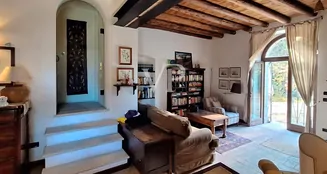 von_poll_real_estate_property_IT254152293_image_14