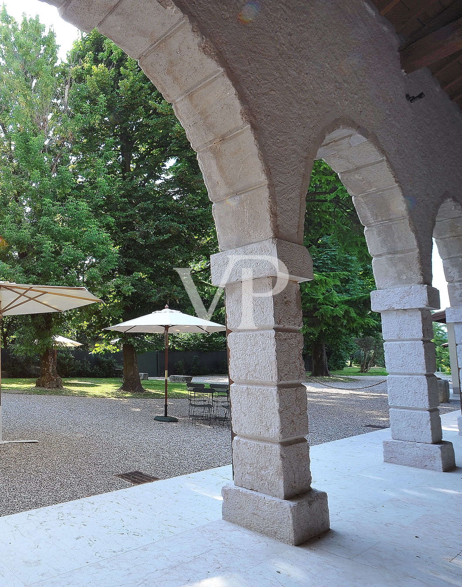 Freistehende Villa + B&B in Costermano del Garda
