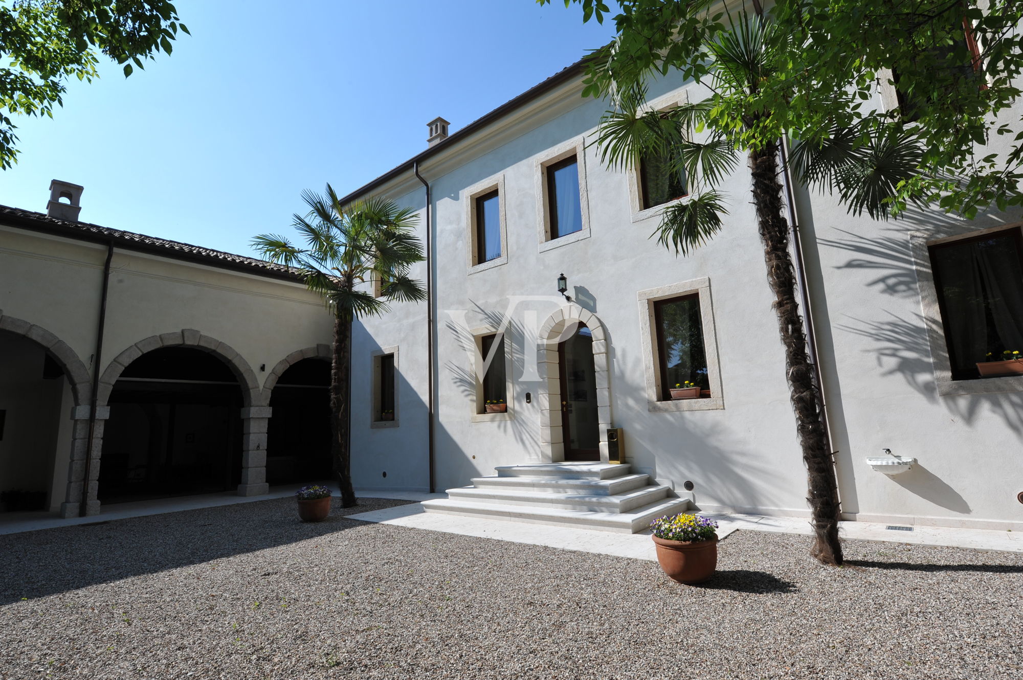 Freistehende Villa + B&B in Costermano del Garda