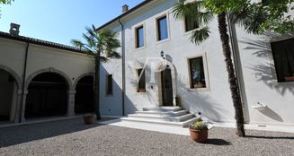 von_poll_real_estate_property_IT254152293_image_1