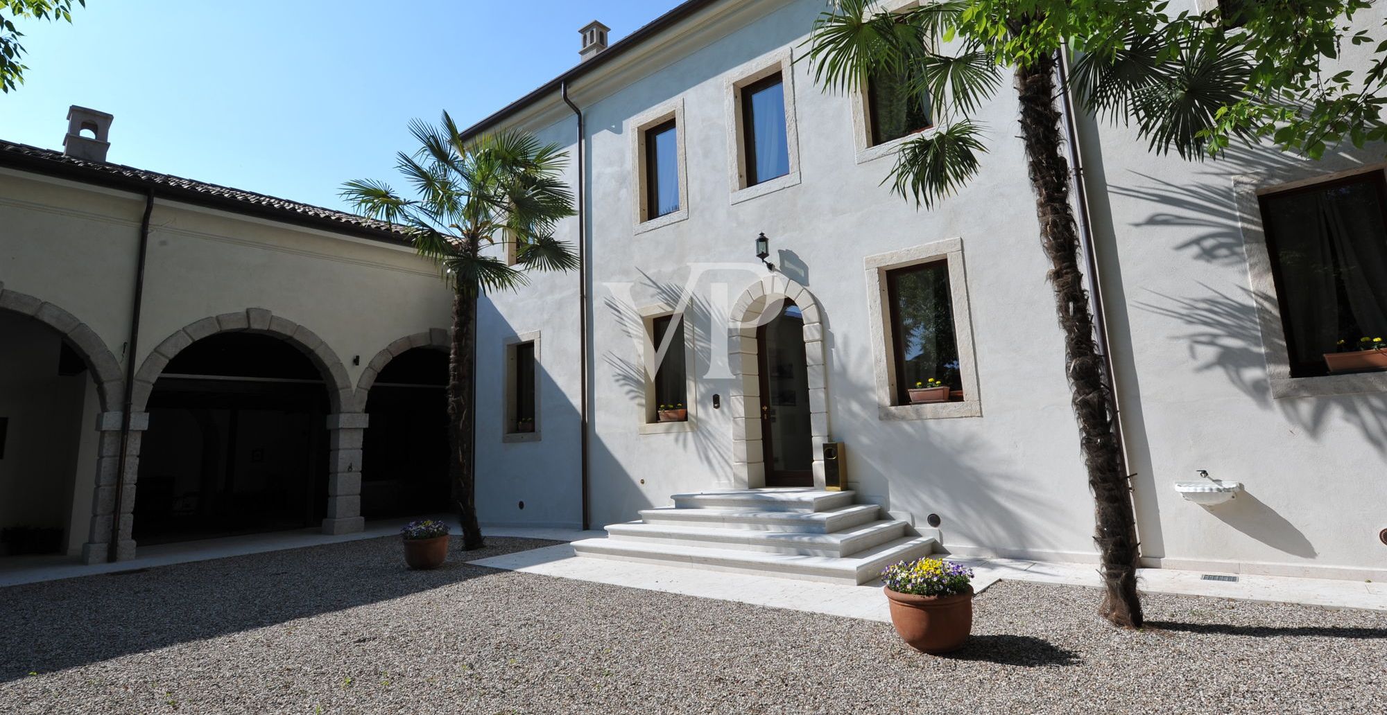 Detached villa + B&B in Costermano del Garda