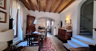 von_poll_real_estate_property_IT254152293_image_11