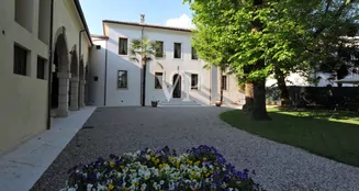 von_poll_real_estate_property_IT254152293_image_5