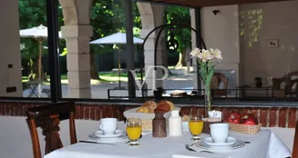 von_poll_real_estate_property_IT254152293_image_27