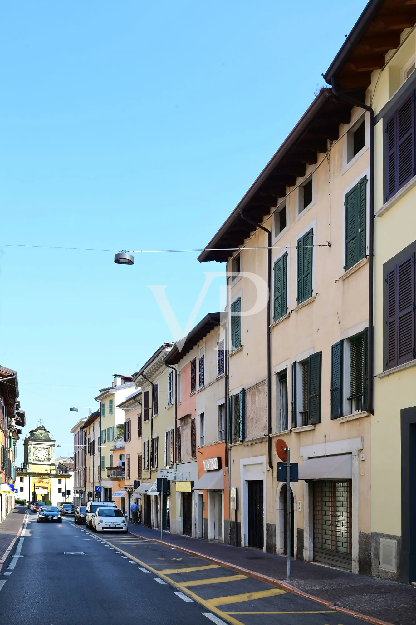 Palazzo storico terra-cielo nel cuore di Salò
