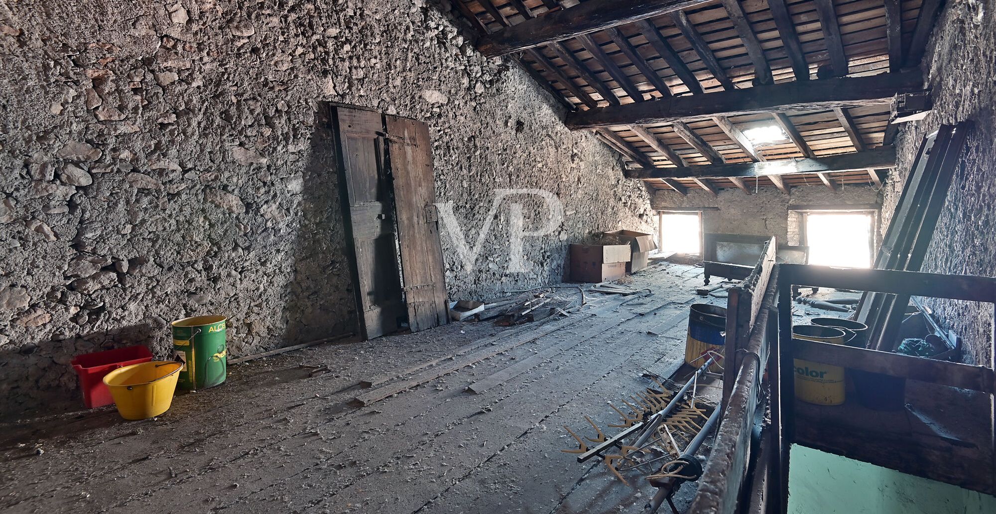 Edificio histórico emblemático en el corazón de Salò