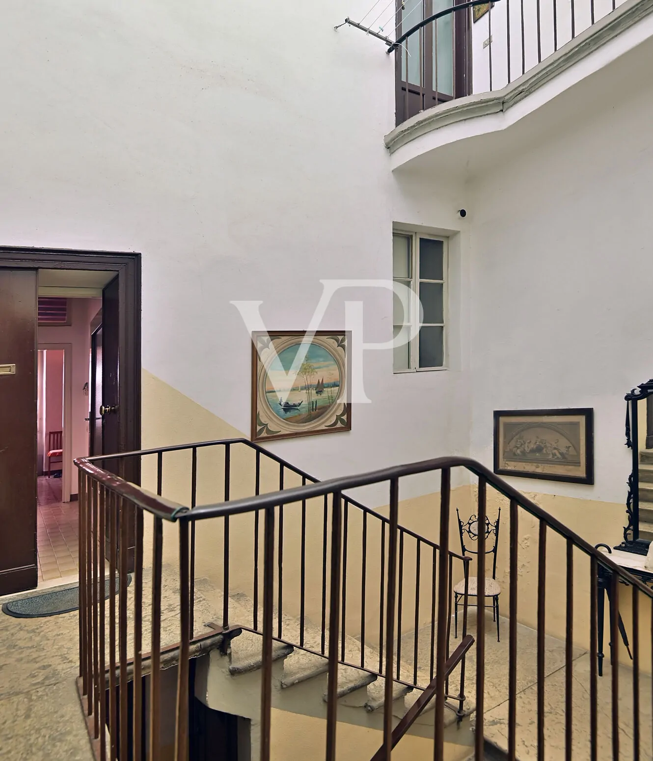 Denkmalgeschütztes Gebäude im Herzen von Salò