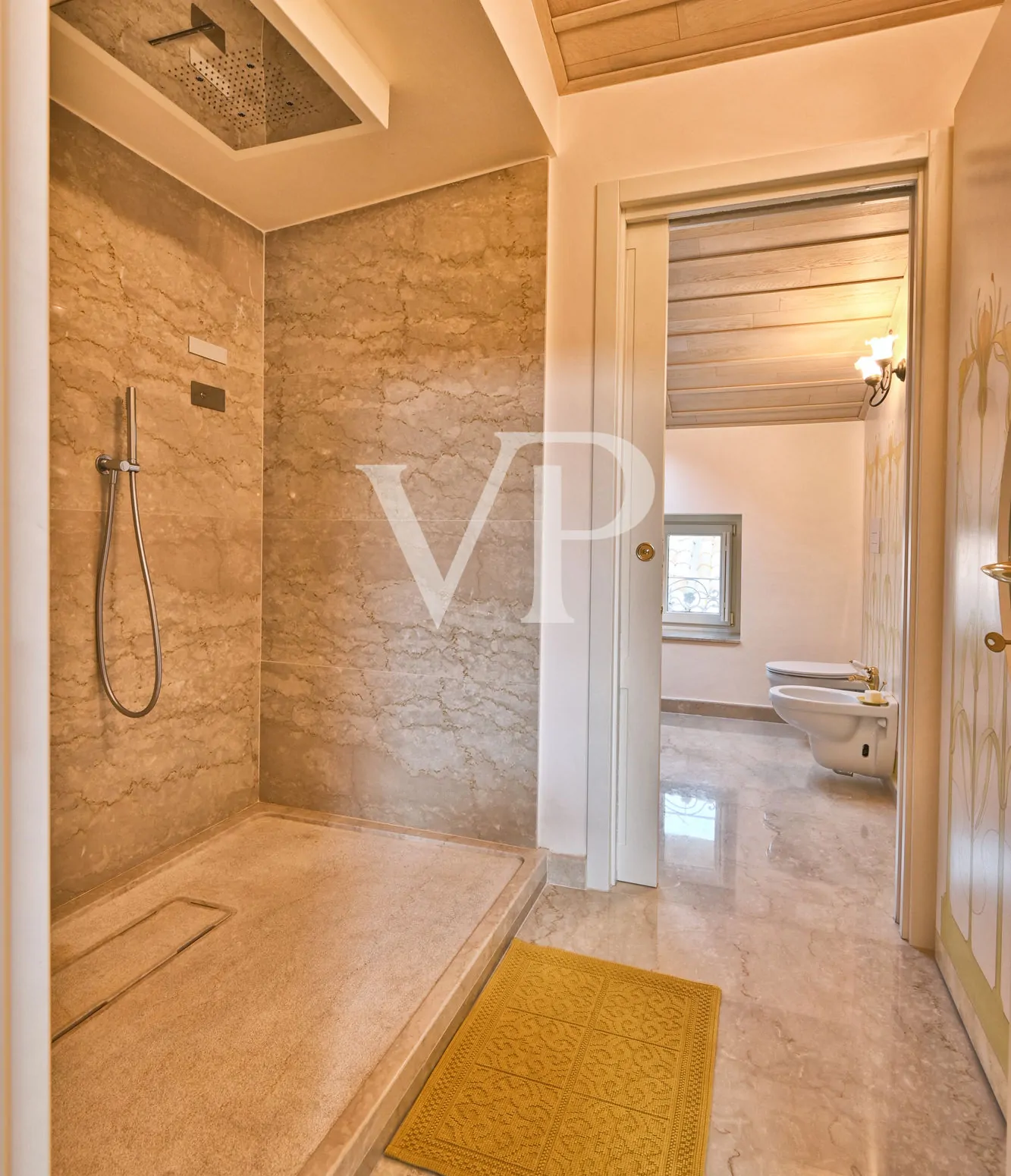 Penthouse im Herzen von Gargnano, Terrasse mit herrlichem Seeblick