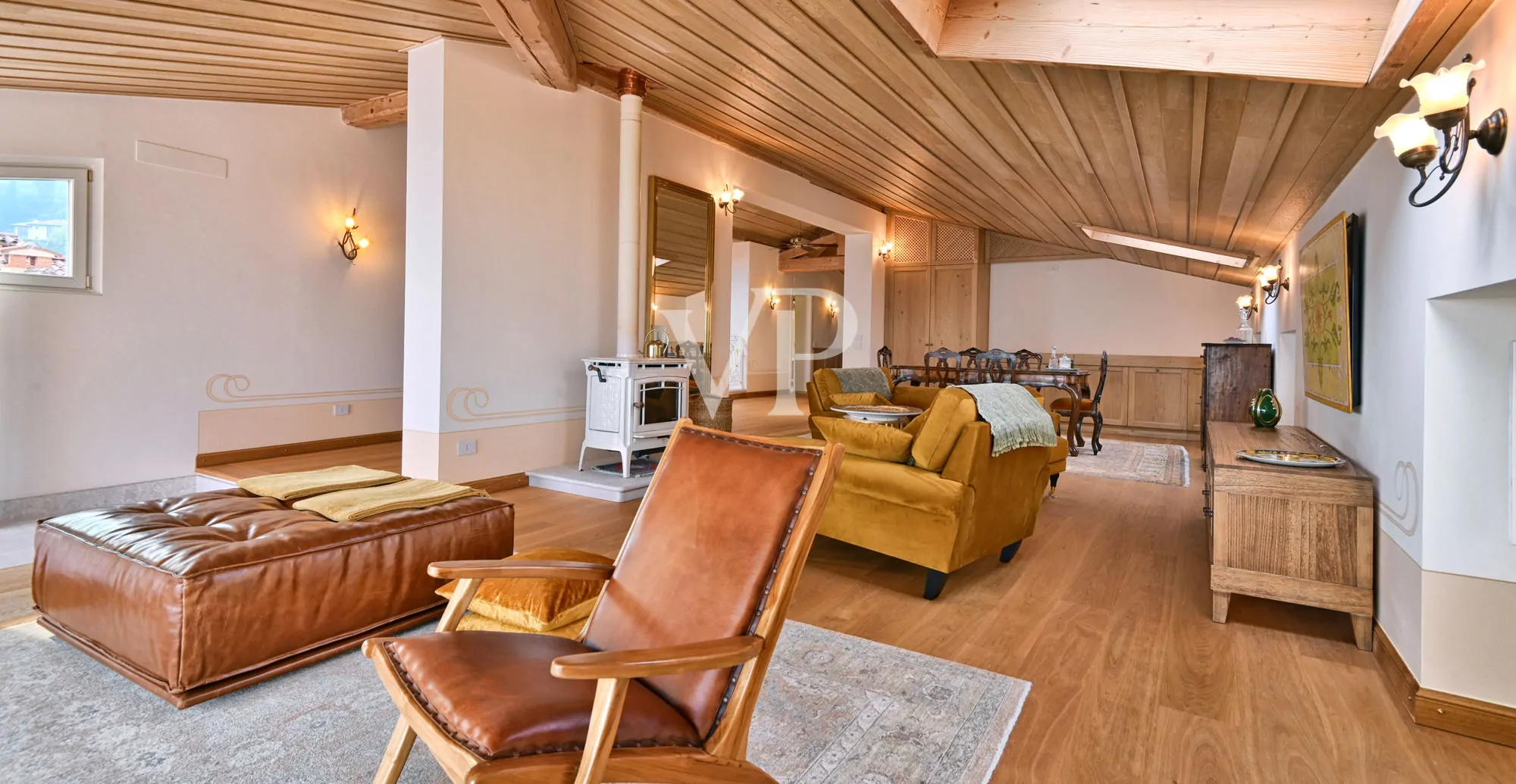 Penthouse im Herzen von Gargnano, Terrasse mit herrlichem Seeblick