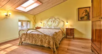 von_poll_real_estate_property_IT252942318_image_18