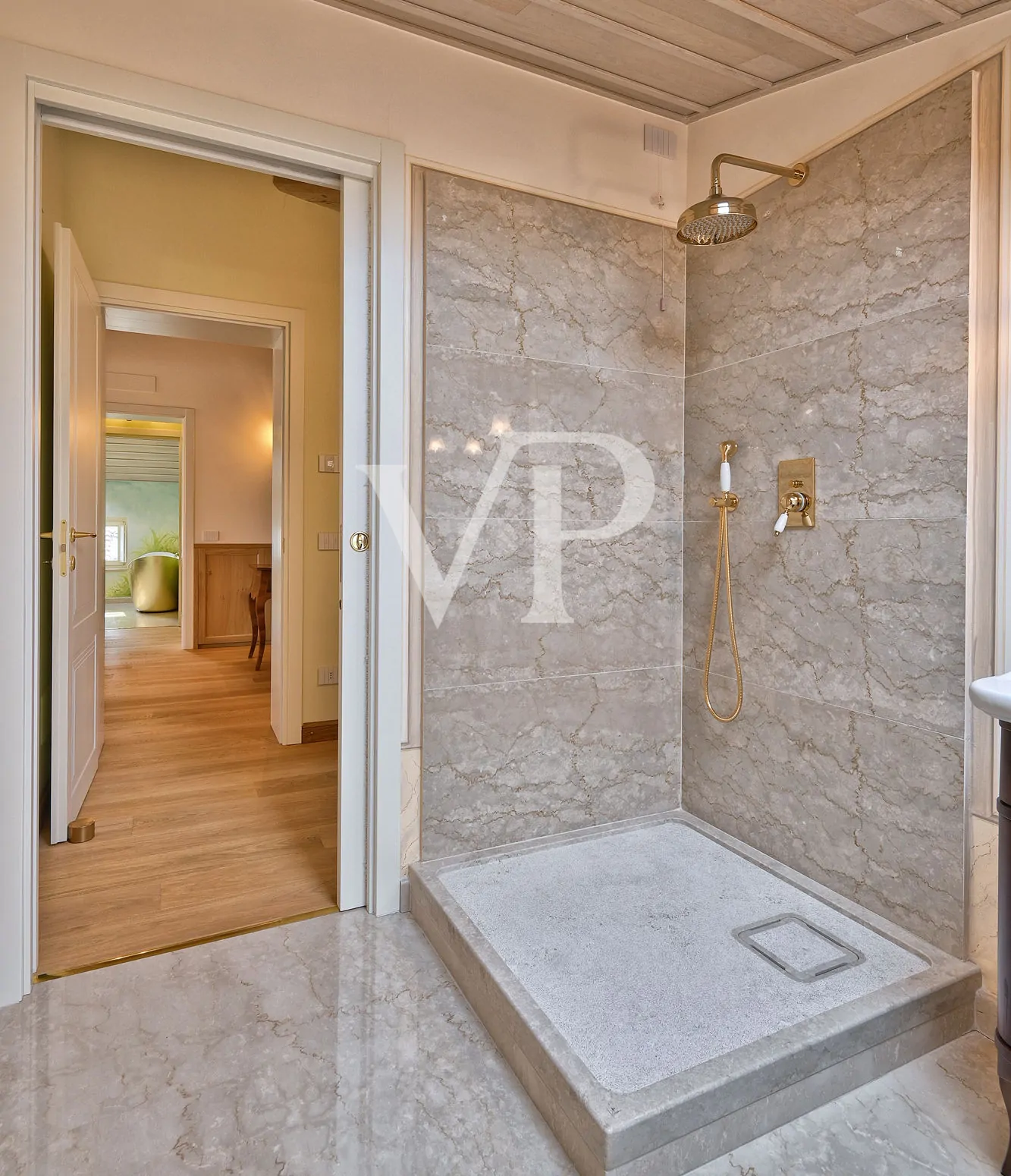 Penthouse im Herzen von Gargnano, Terrasse mit herrlichem Seeblick