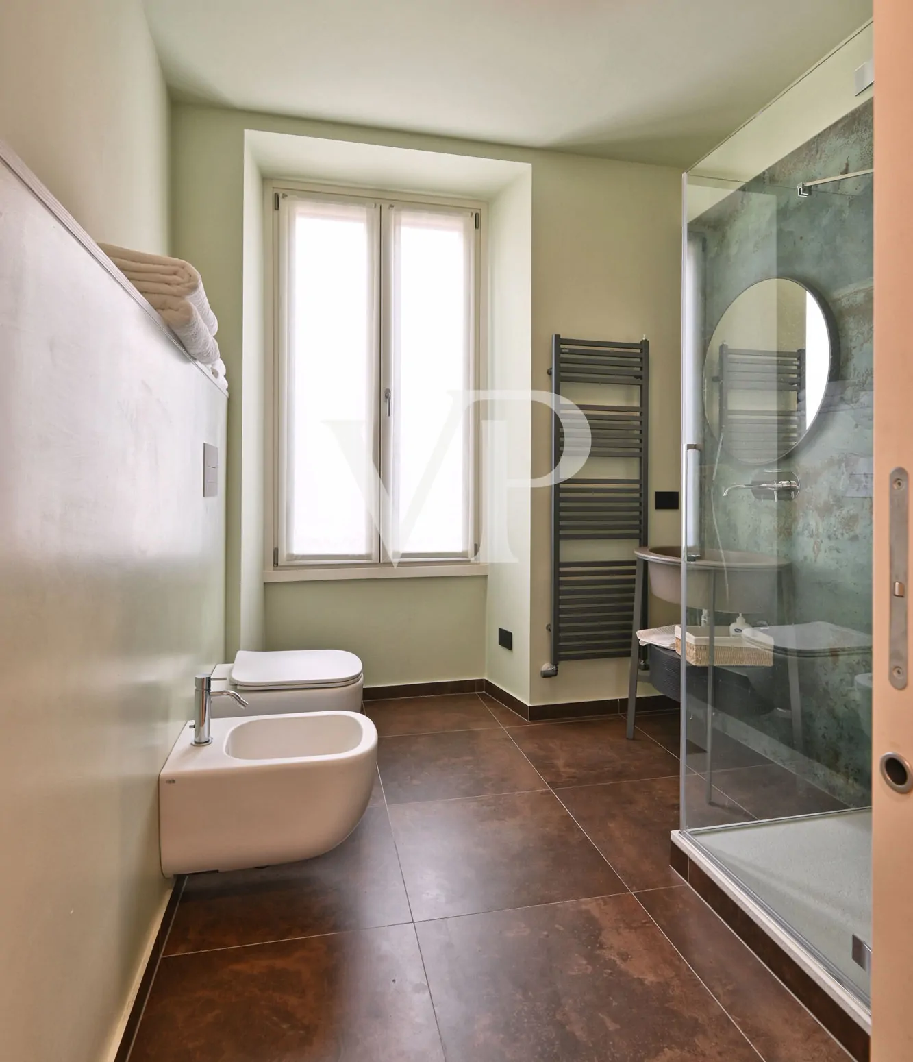 Small jewel on the lakefront of Gargnano