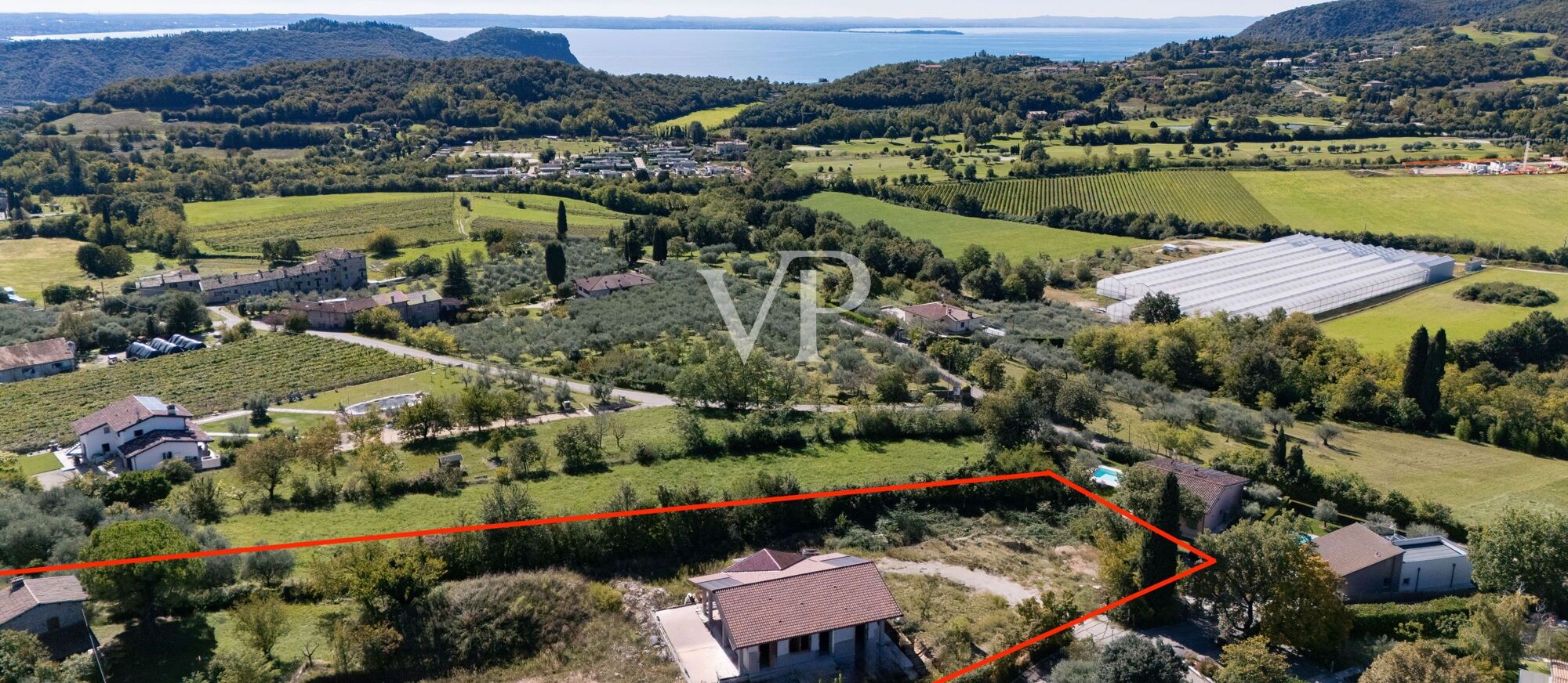Terrain à bâtir avec projet approuvé à Castion Veronese - votre opportunité d'investissement sur le lac de Garde !