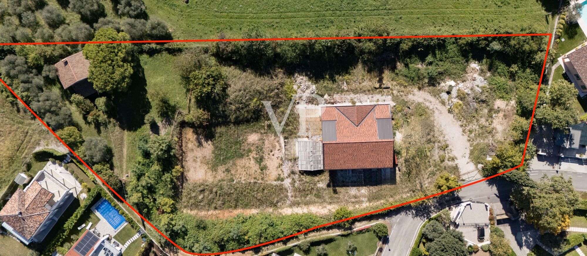 Terrain à bâtir avec projet approuvé à Castion Veronese - votre opportunité d'investissement sur le lac de Garde !