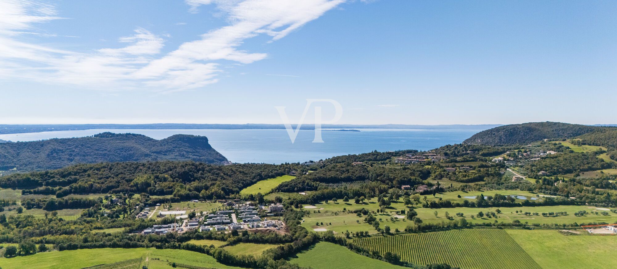 Terrain à bâtir avec projet approuvé à Castion Veronese - votre opportunité d'investissement sur le lac de Garde !