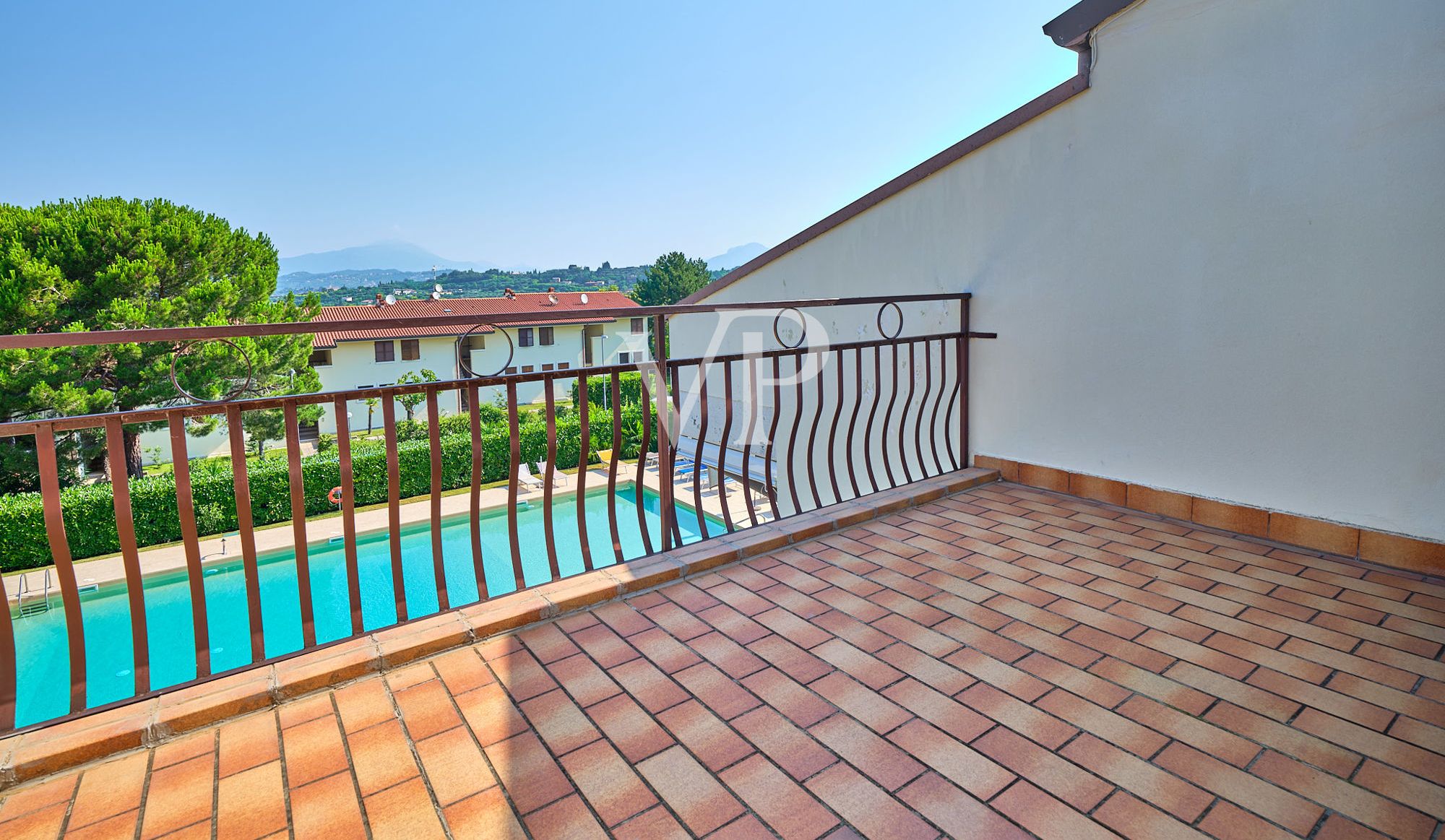 Appartamento Duplex con Vista Panoramica sul Lago nelle vicinanze del Centro
