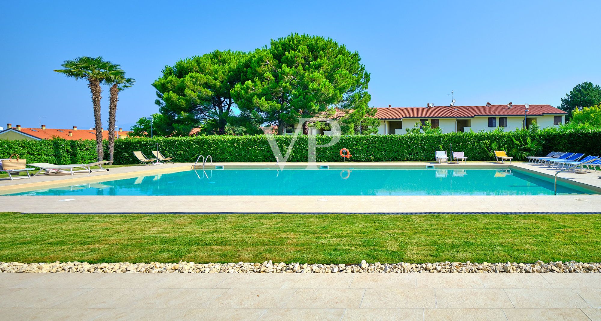 Appartamento Duplex con Vista Panoramica sul Lago nelle vicinanze del Centro