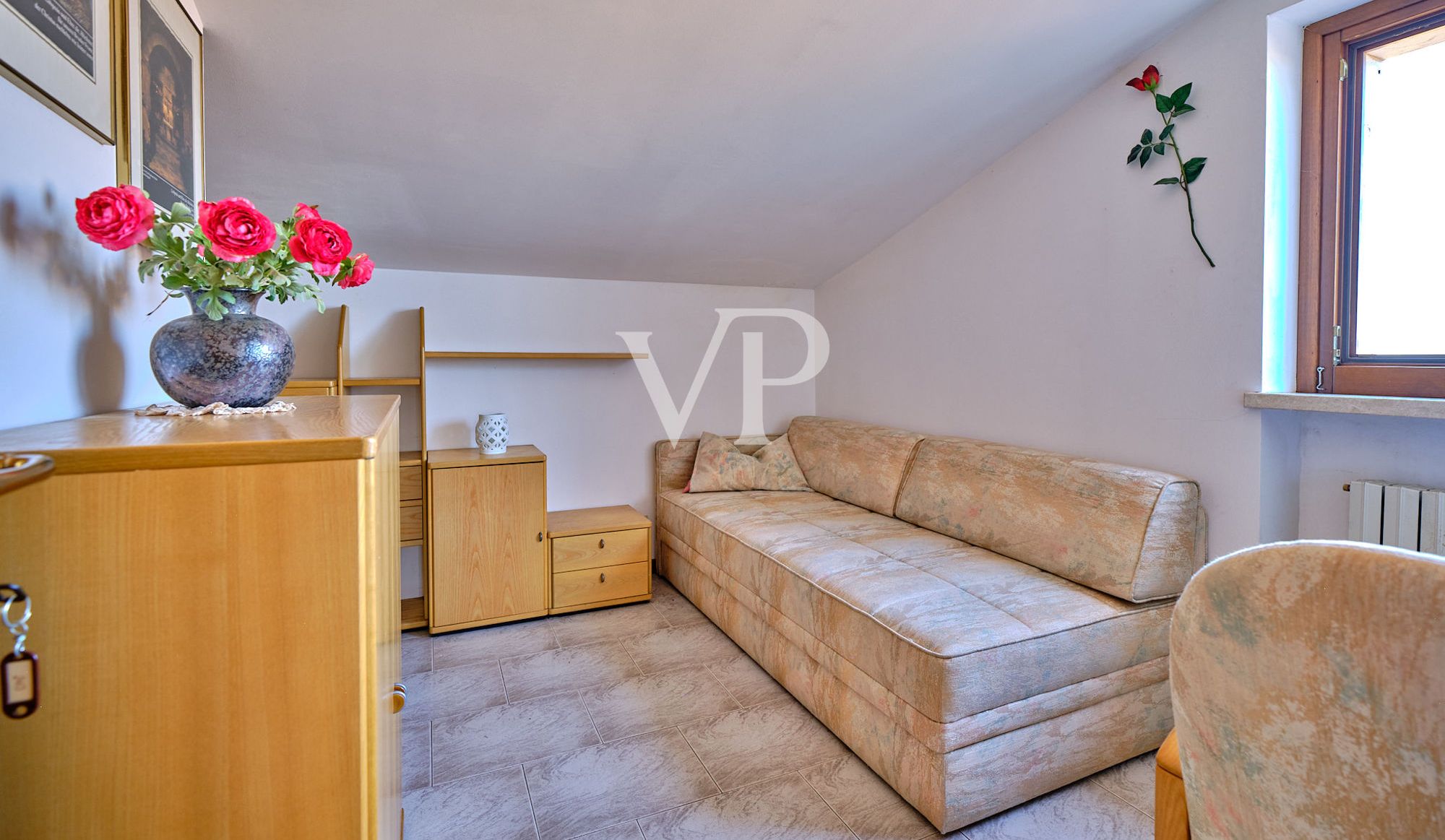 Appartamento Duplex con Vista Panoramica sul Lago nelle vicinanze del Centro
