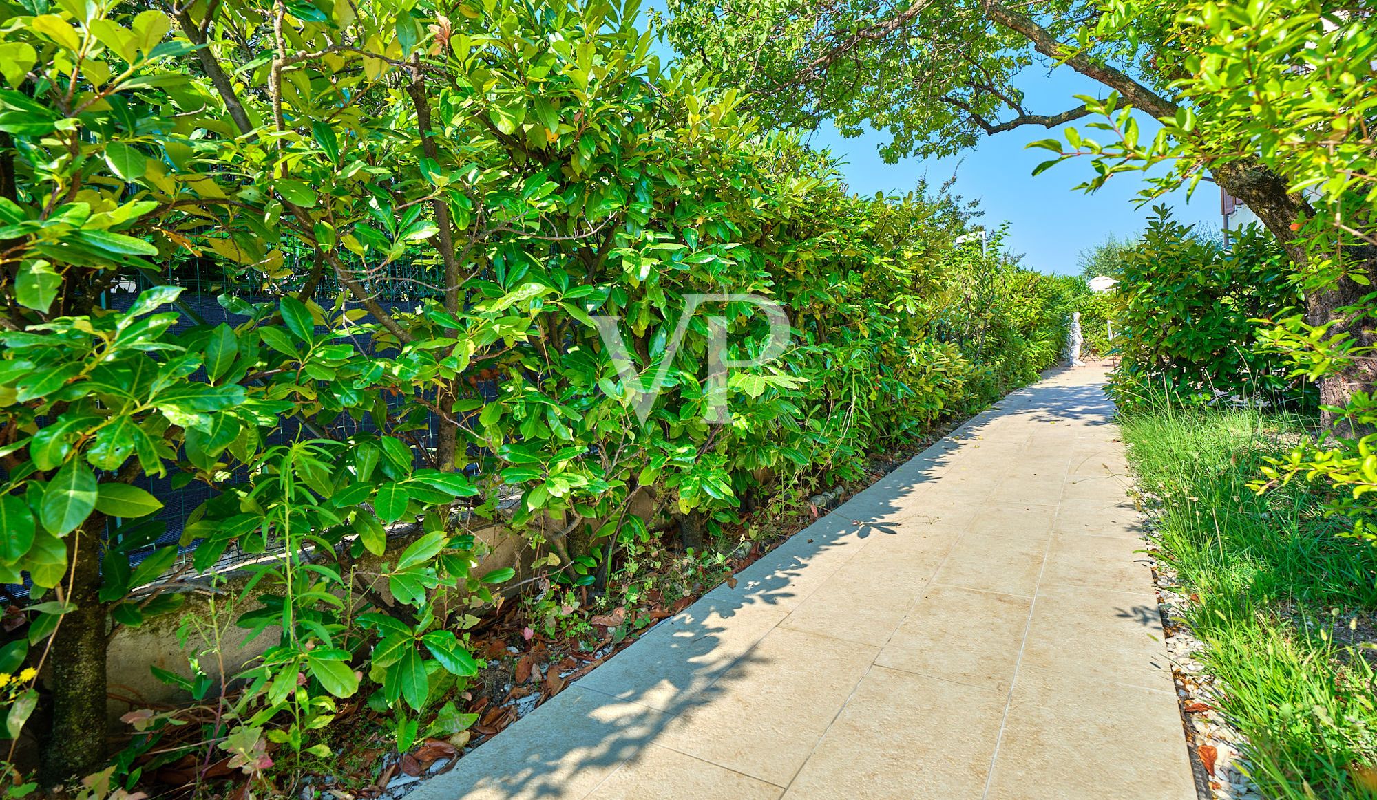 Appartamento Duplex con Vista Panoramica sul Lago nelle vicinanze del Centro