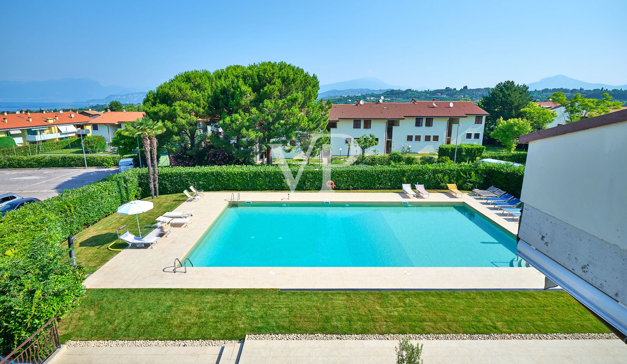 Appartamento Duplex con Vista Panoramica sul Lago nelle vicinanze del Centro