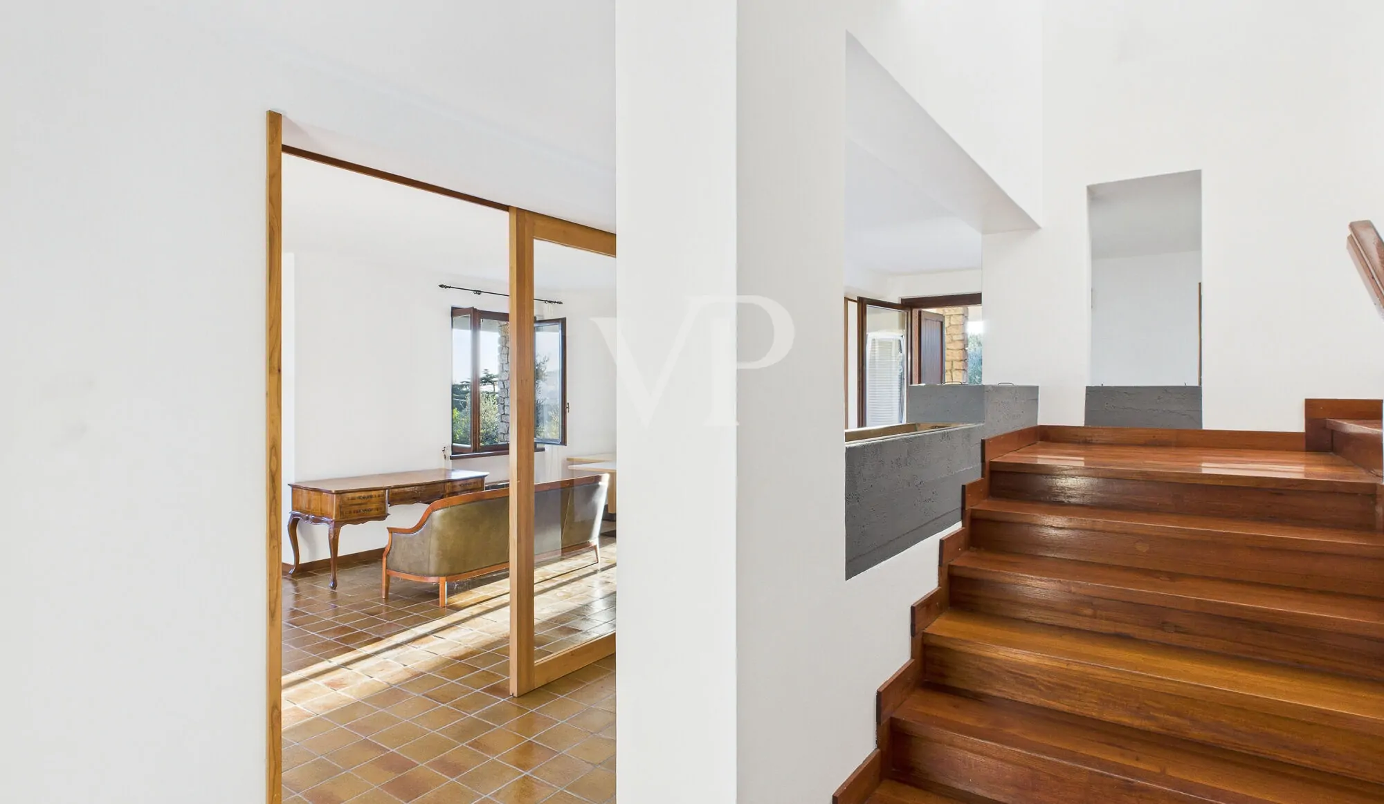 Elegante villa con ampio parco privato a Caprino Veronese – Località Caiar