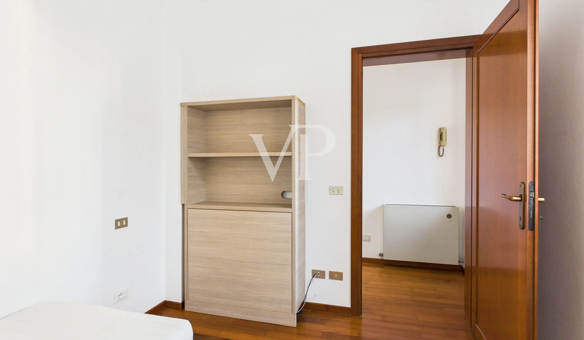 Elegante villa con ampio parco privato a Caprino Veronese – Località Caiar