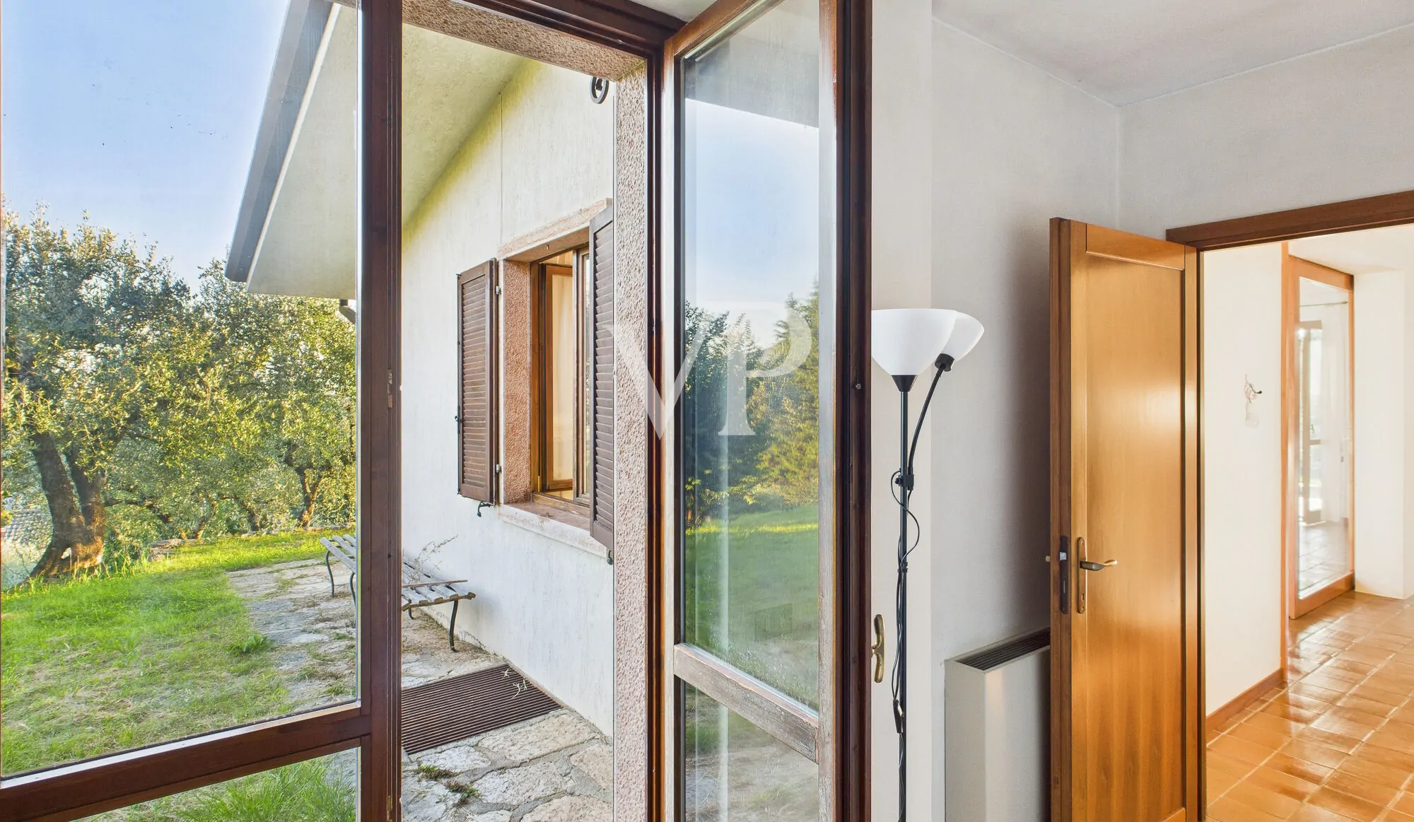 Elegante villa con ampio parco privato a Caprino Veronese – Località Caiar