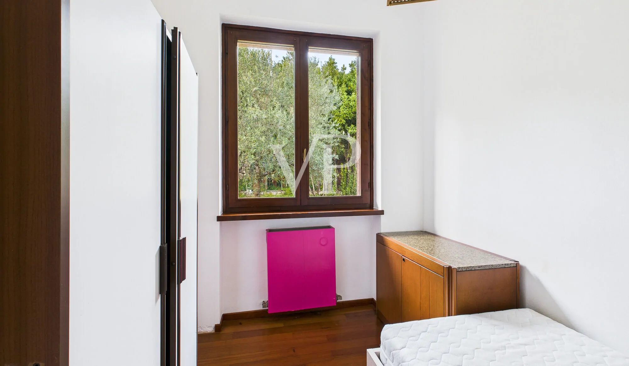 Elegante villa con ampio parco privato a Caprino Veronese – Località Caiar