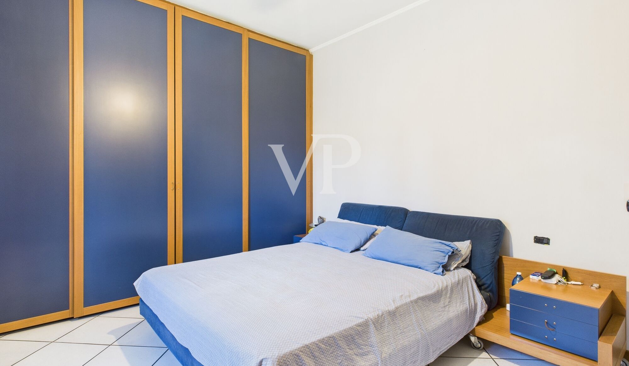Villa mit zwei unabhängigen Wohnungen und großem Park in Lonato del Garda