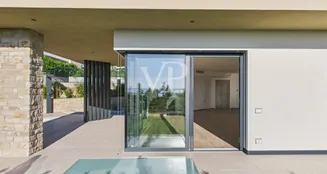 von_poll_real_estate_property_IT254922441_image_9