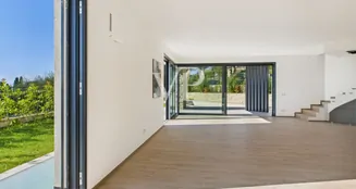 von_poll_real_estate_property_IT254922441_image_14