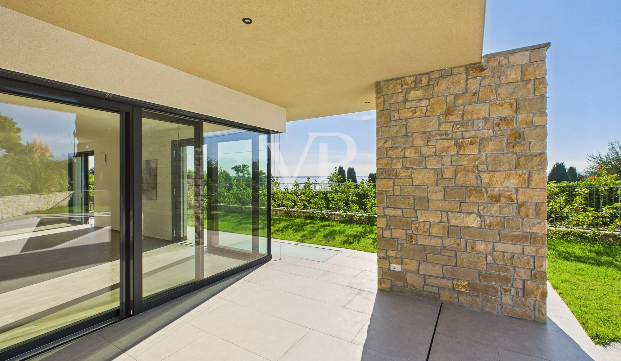 Ca' Allegra - Vivere moderno con vista lago