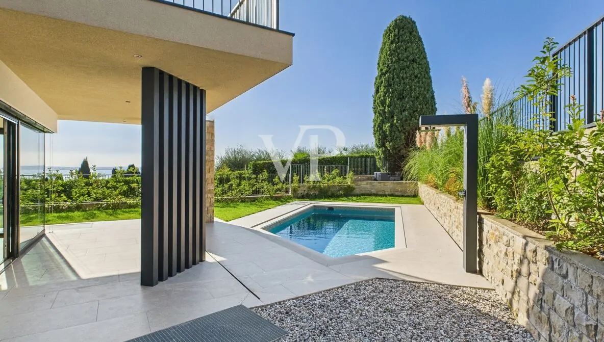 Ca' Allegra - Vivere moderno con vista lago