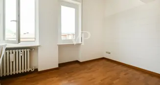 von_poll_real_estate_property_IT254922486_image_11