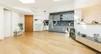 von_poll_real_estate_property_IT254922486_image_18