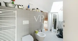 von_poll_real_estate_property_IT254922486_image_22