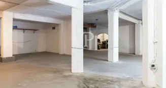 von_poll_real_estate_property_IT254922486_image_24